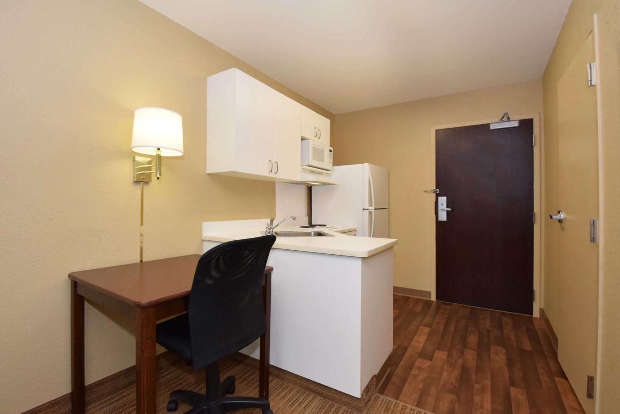 Extended Stay America Suites - Portland - Vancouver Evergreen Eksteriør billede